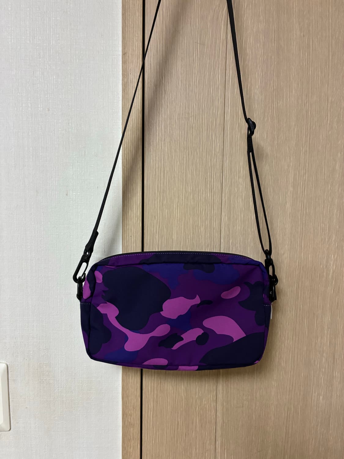 [free]베이프 컬러 카모 숄더 백 퍼플 상품이미지2