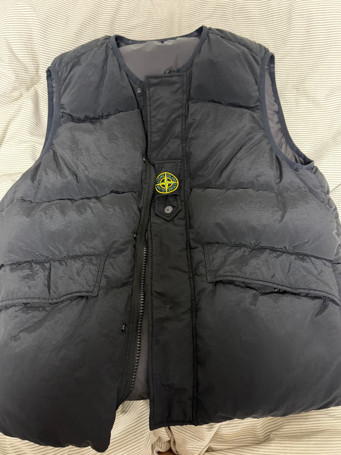 스톤아일랜드 나일론 메탈 조끼 패팅 상품이미지1