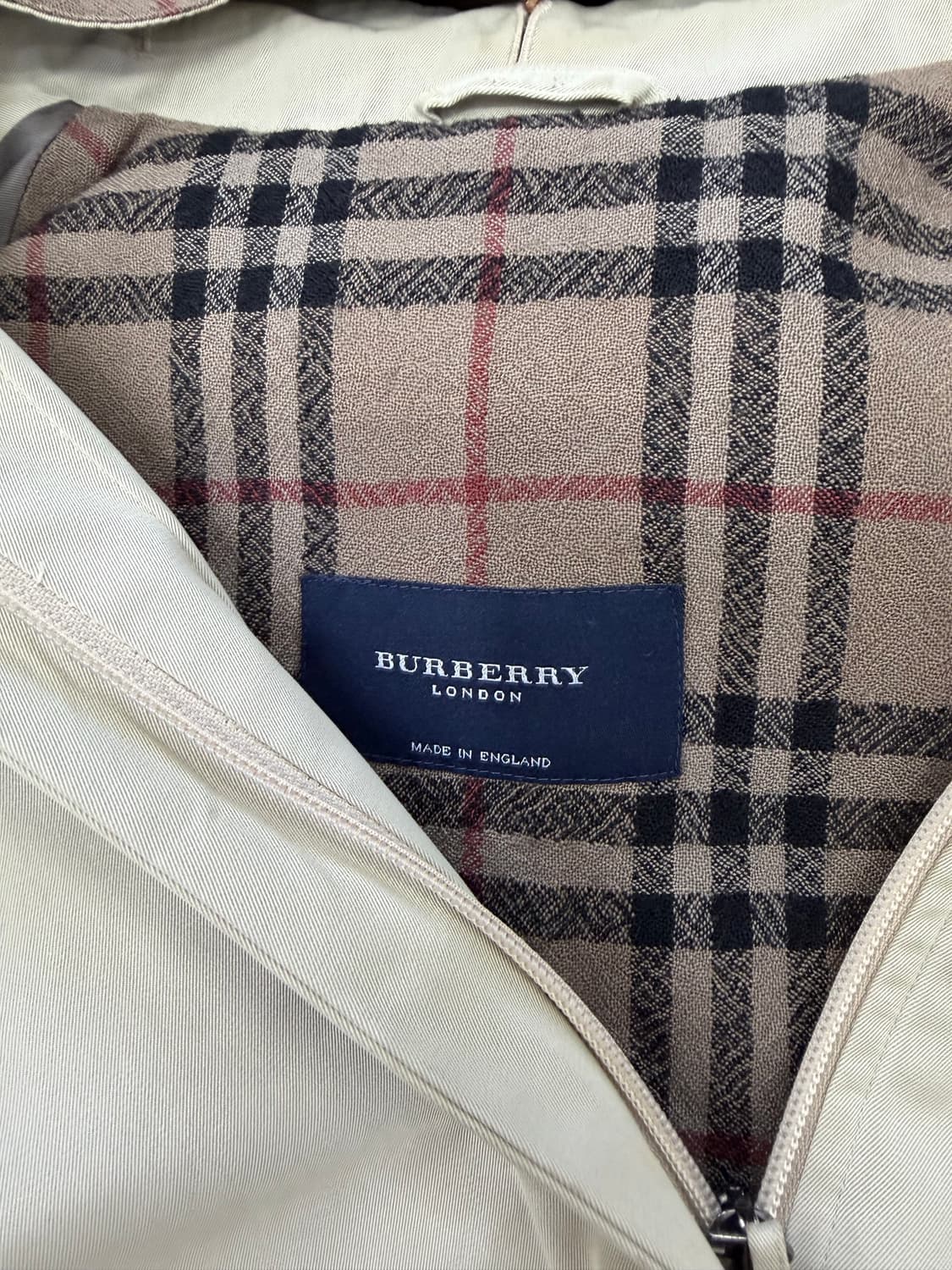 정품) 버버리 여성 체크 배색 후드 코트 66-77 상품이미지9