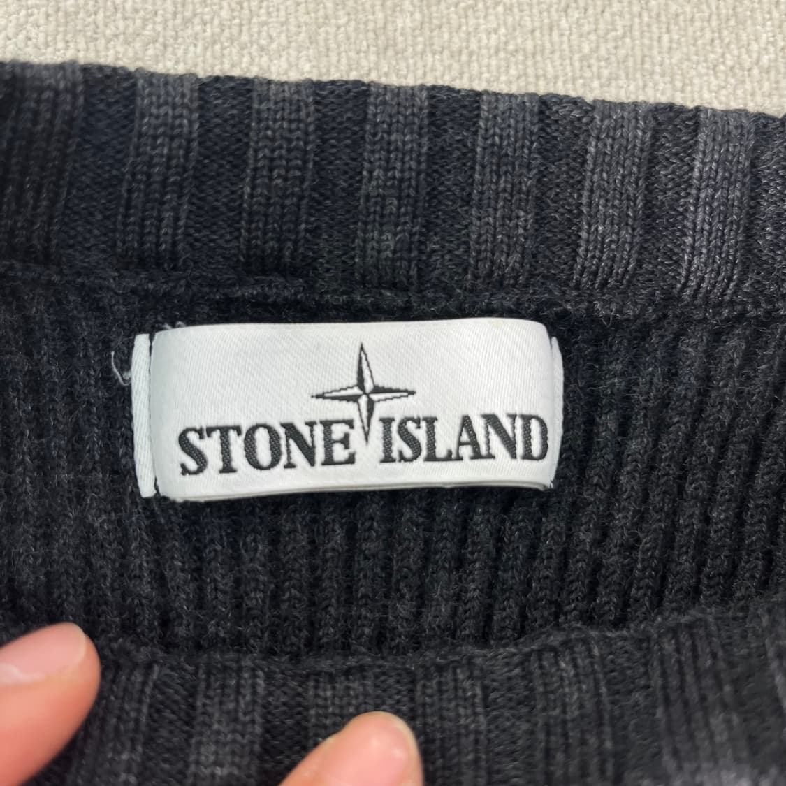 95 스톤아일랜드 머슬핏 크루넥 골지 울 니트 상품이미지2