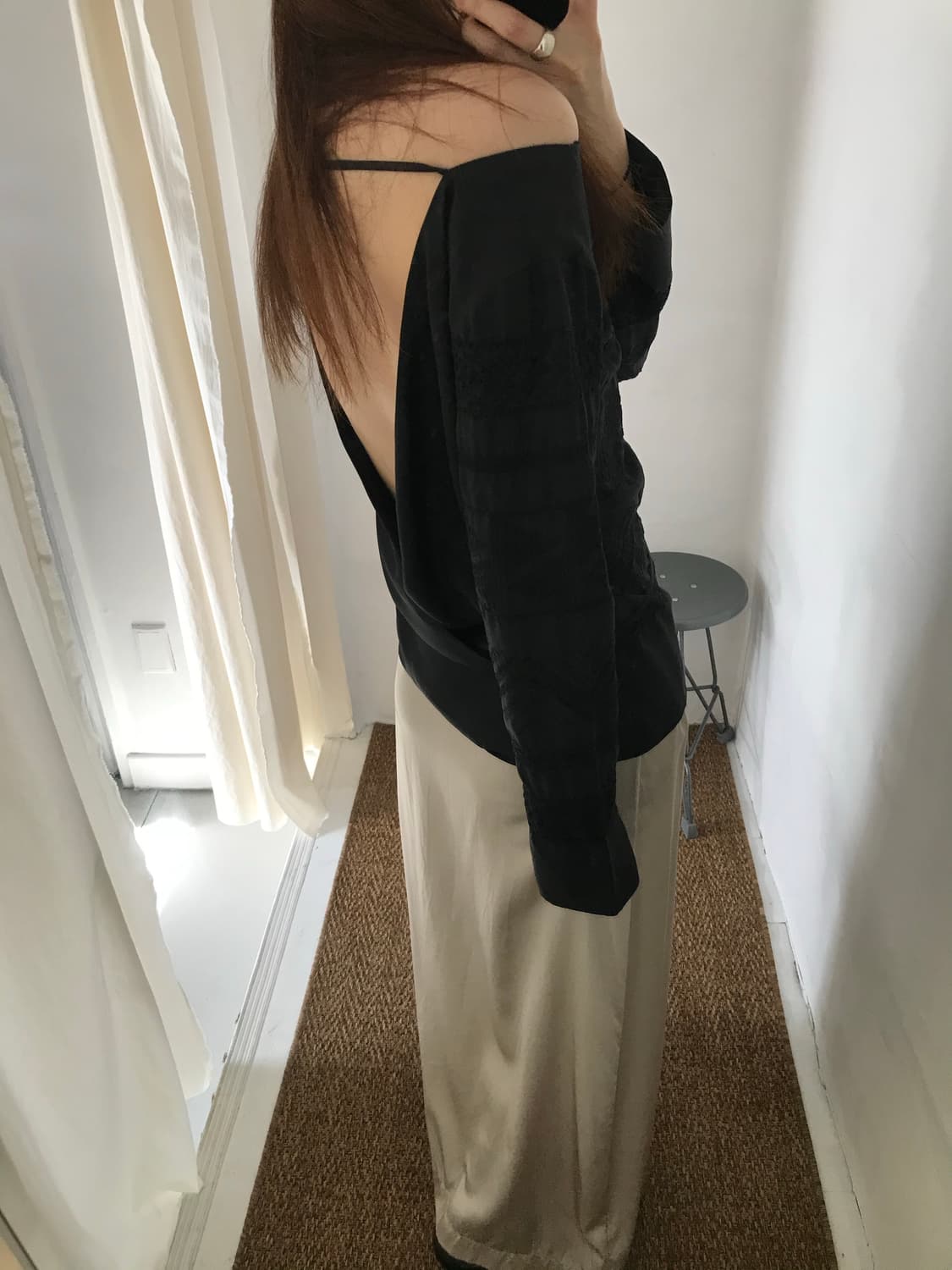 silk back open blouse 상품이미지9