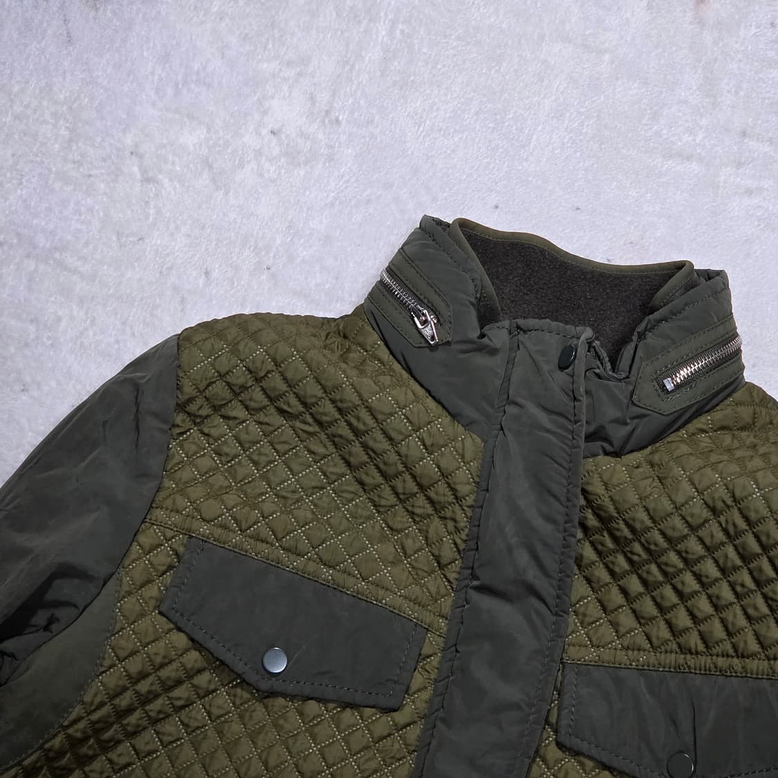 베네통 코리아 카키 야상 누빔 점퍼 상품이미지2