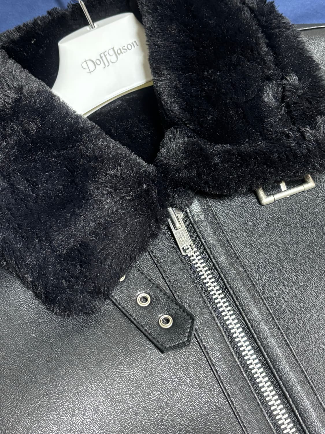 도프제이슨 무스탕 블랙색상 상품이미지4