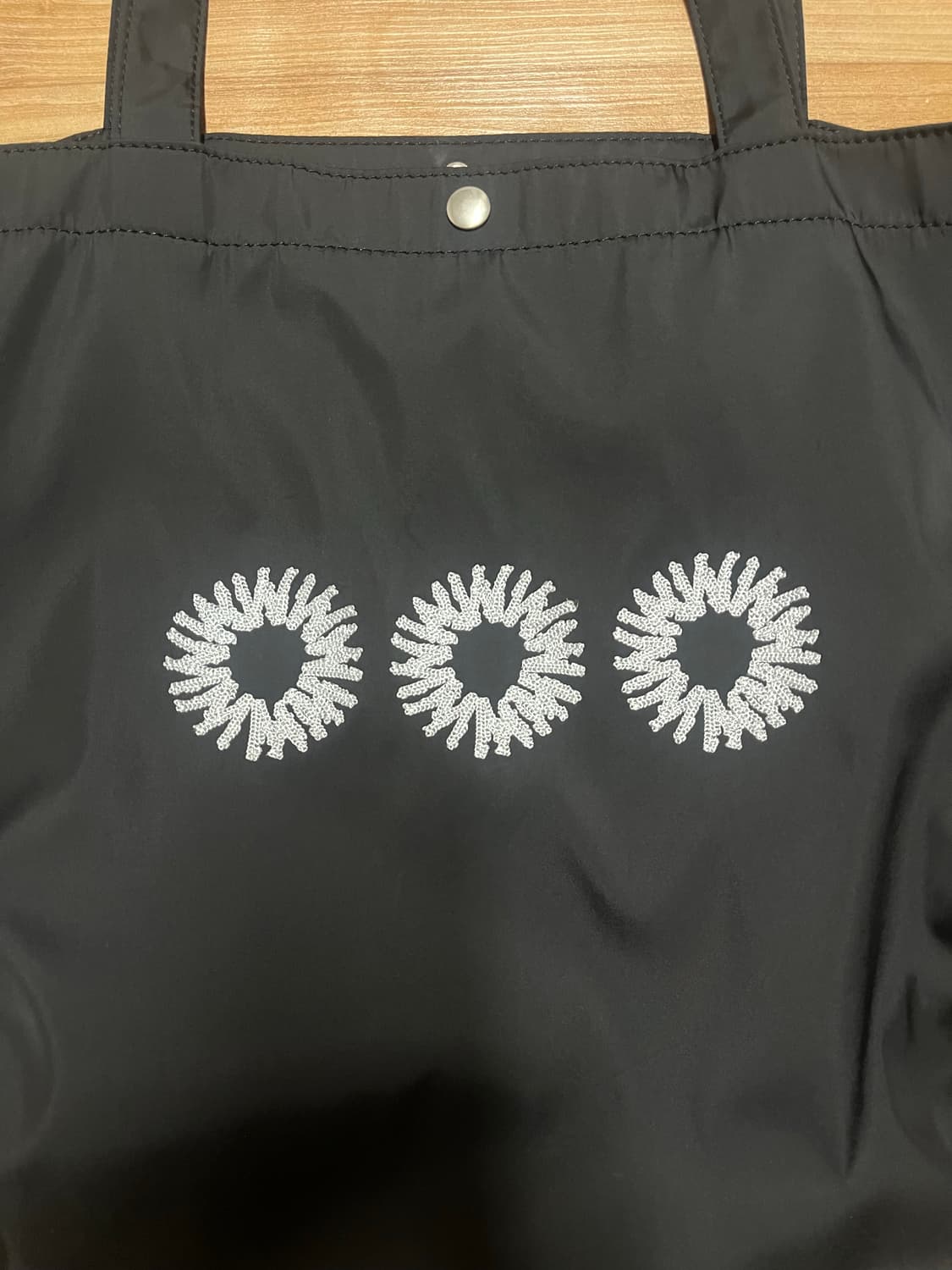 999휴머니티 이지 도트백 블락 상품이미지3