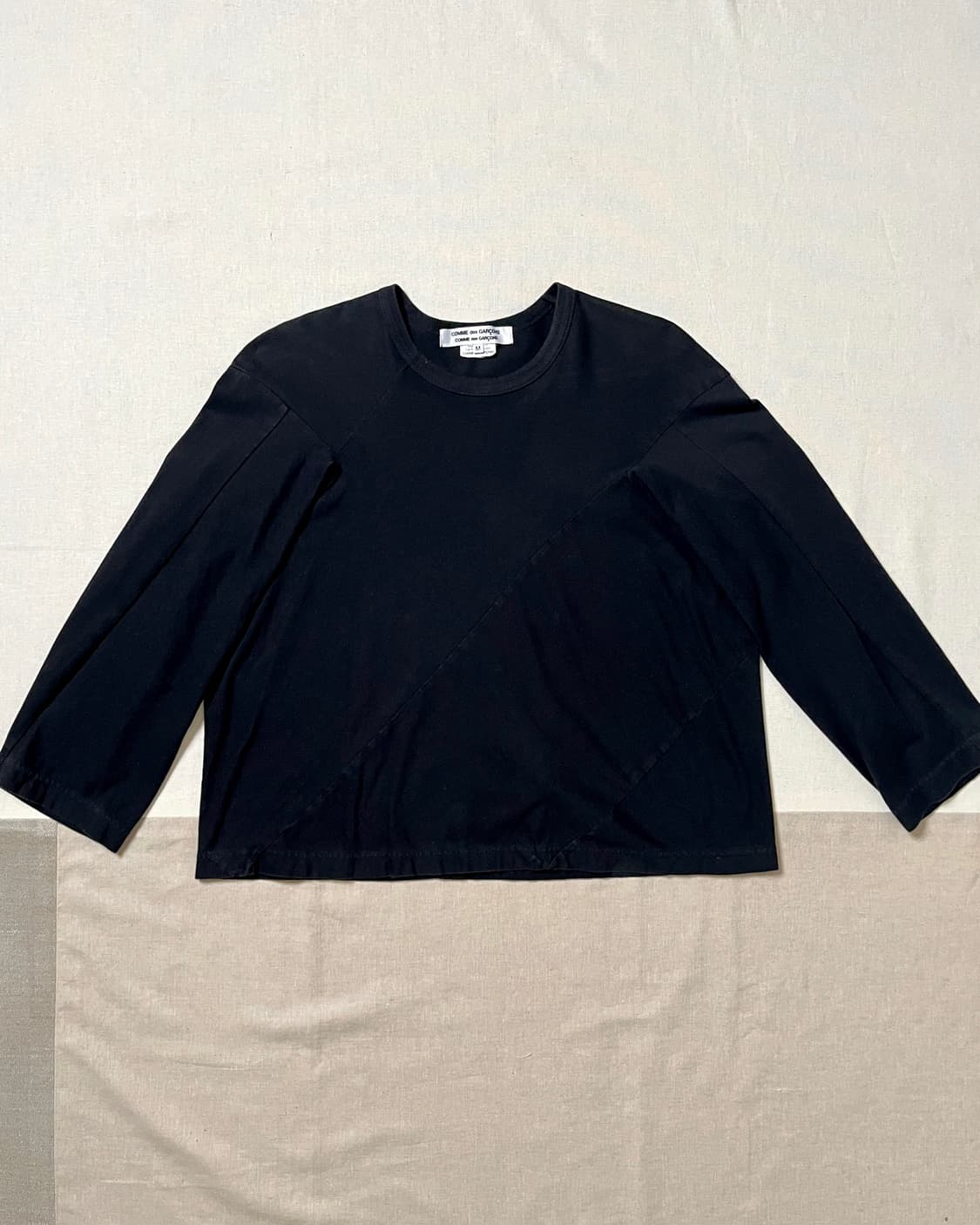 꼼데가르송 트위스트 절개 롱슬리브 티셔츠 comme des garcons 상품이미지2