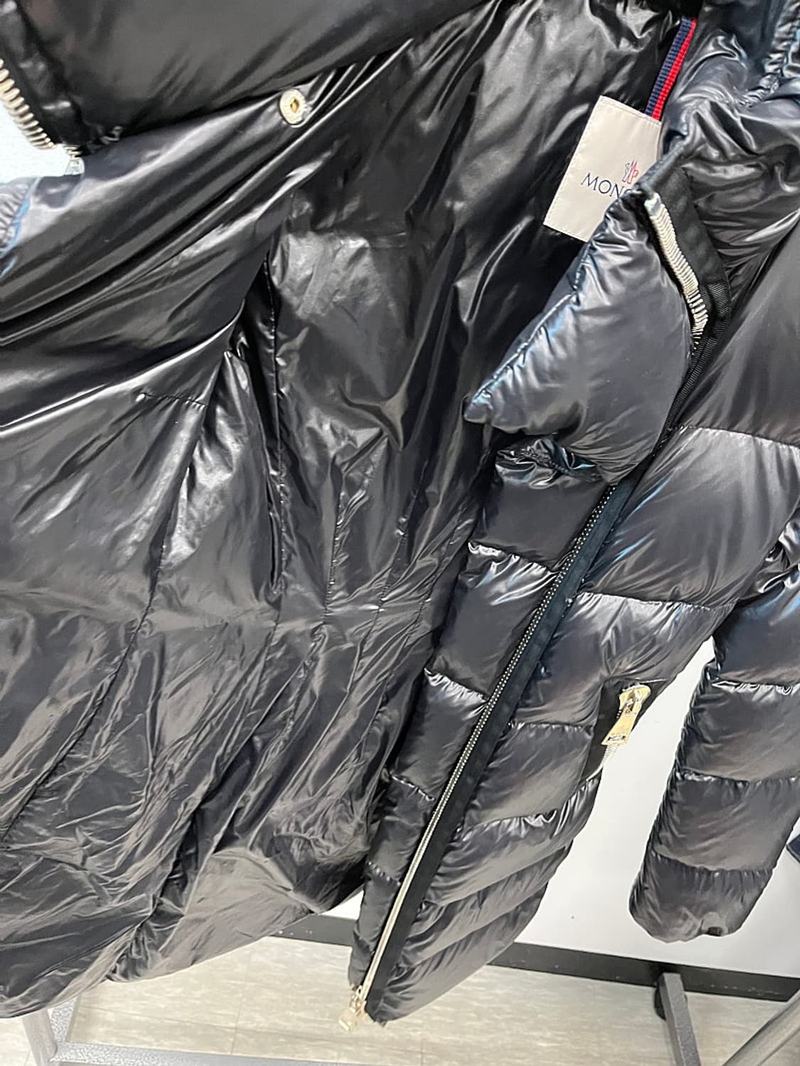 여) 몽클레어 금장 하이넥 롱패딩  상품이미지5