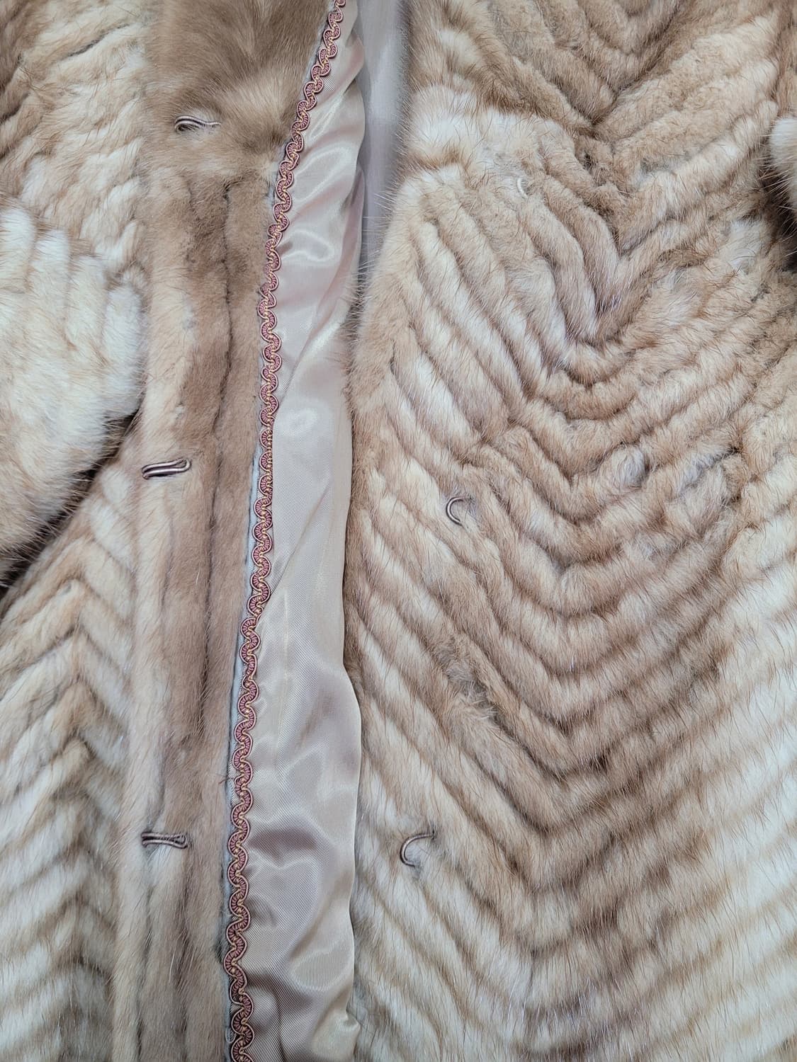 SanHe 천연 밍크 하프 코트 / 여 FREE
 상품이미지5