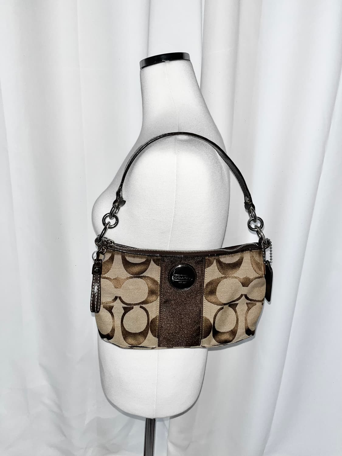 코치 숄더백 상품이미지2