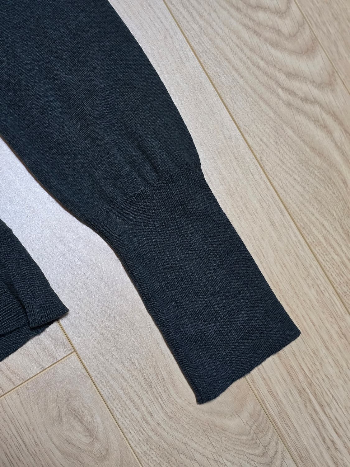 John Smedley 존스메들리 여성 브이넥 울 니트 상품이미지3