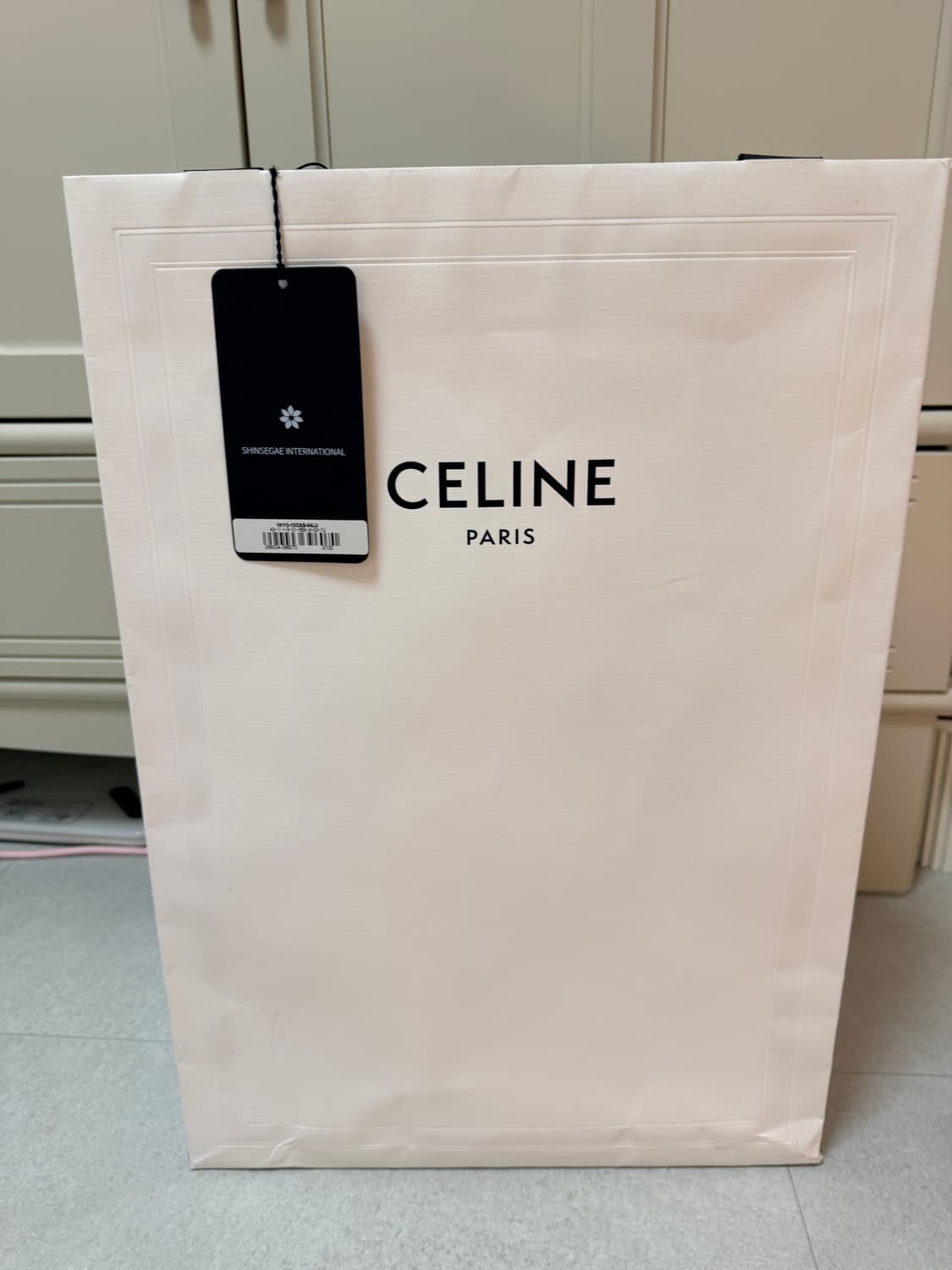 셀린느 트리옹프 버킷백 미디움 상품이미지10