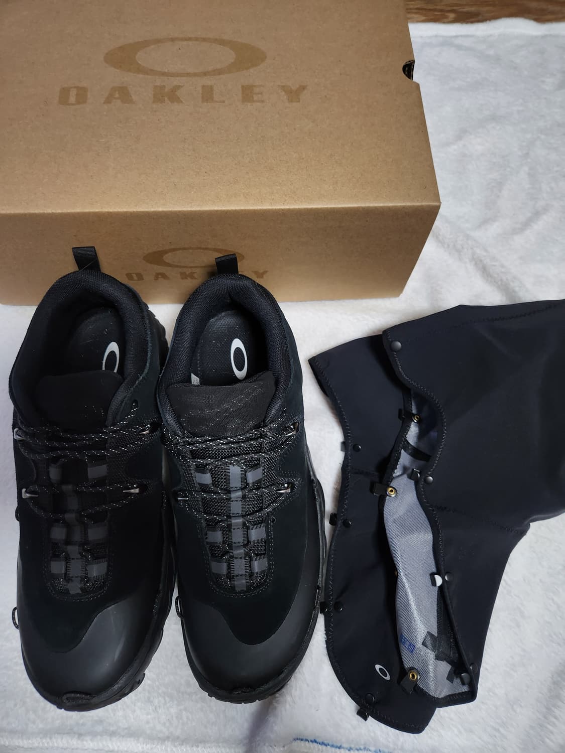 오클리 메르디안 로우 블랙아웃 (280) 상품이미지1