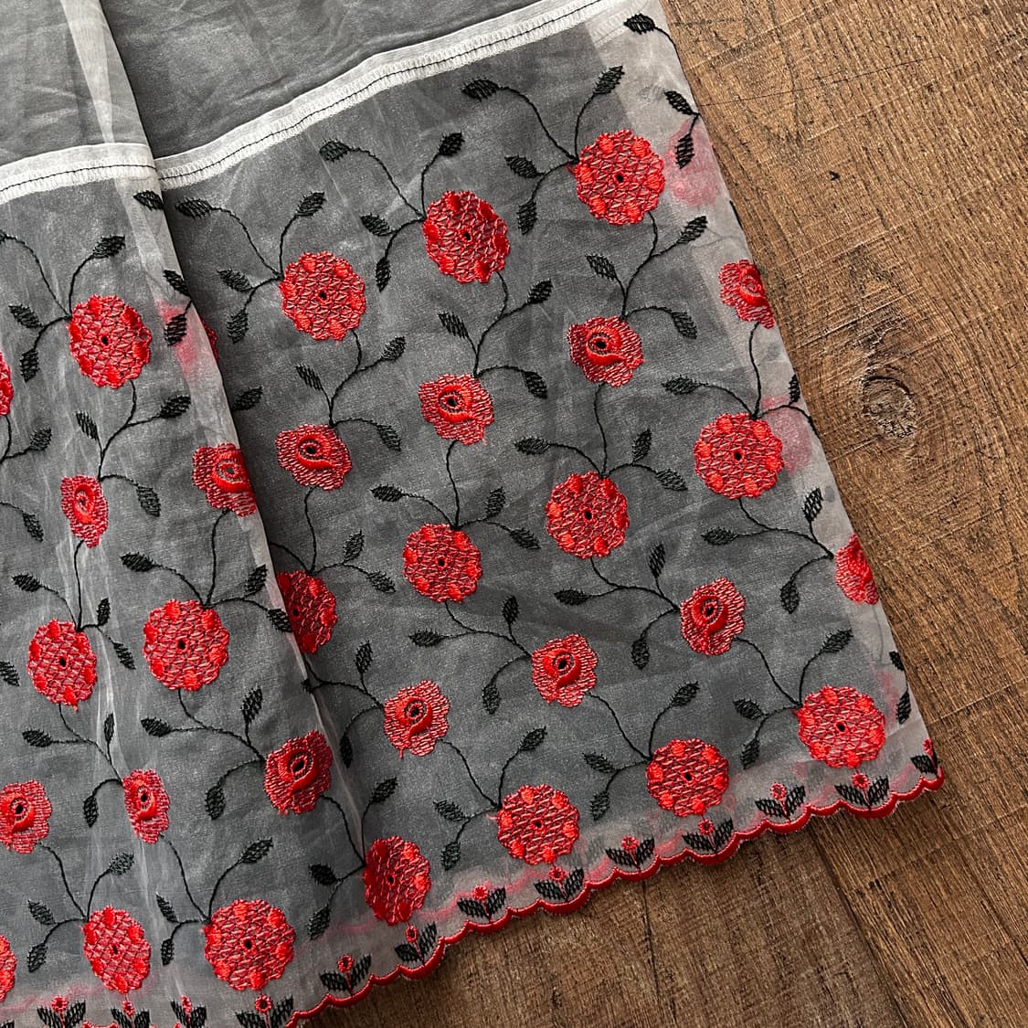 Organza Layered Floral Needlepoint Skirt 상품이미지5