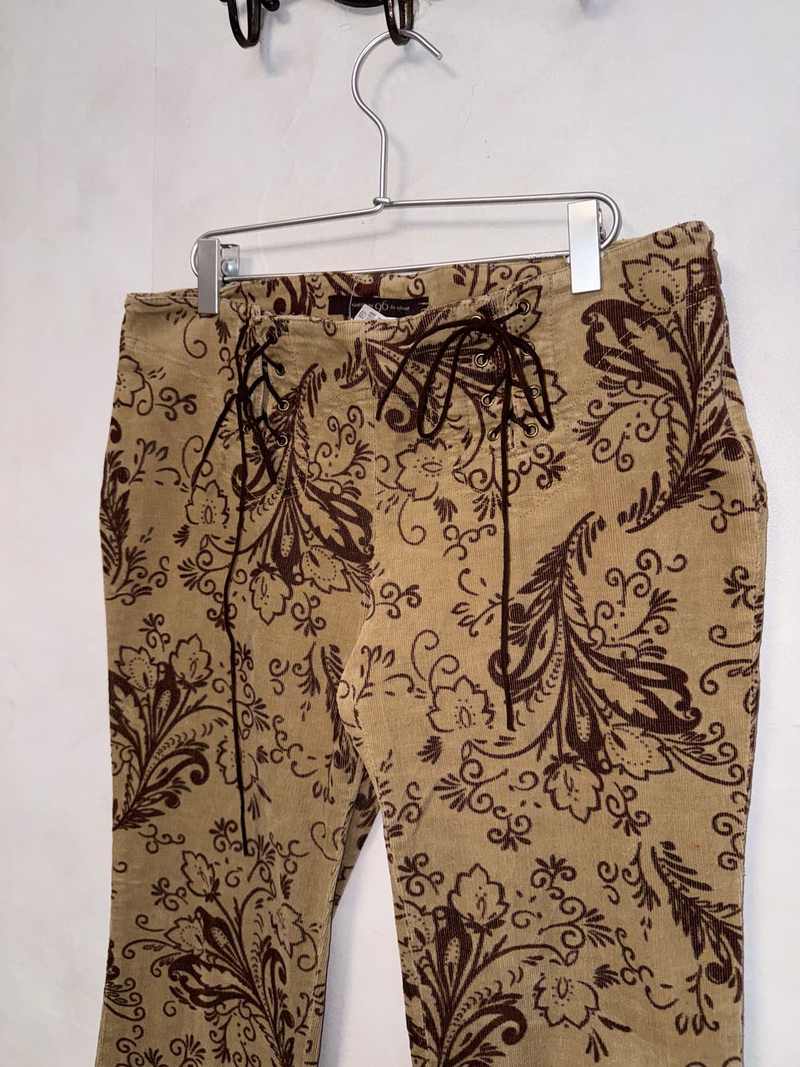 Beige oriental laceup corduroy 부츠컷팬츠 상품이미지2