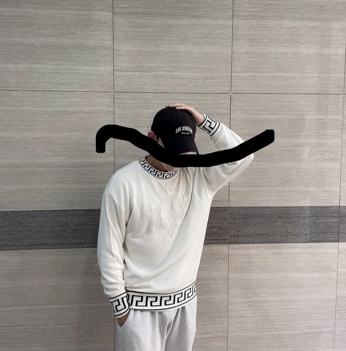 베르사체 니트,맨투맨후드(구찌디올샤넬프라다루이비통펜디셀린느톰브라운버버리) 상품이미지4