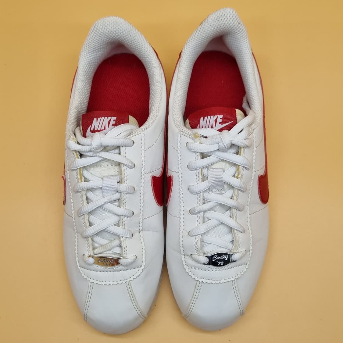 나이키 코르테즈 흰빨 여성운동화230 상품이미지2