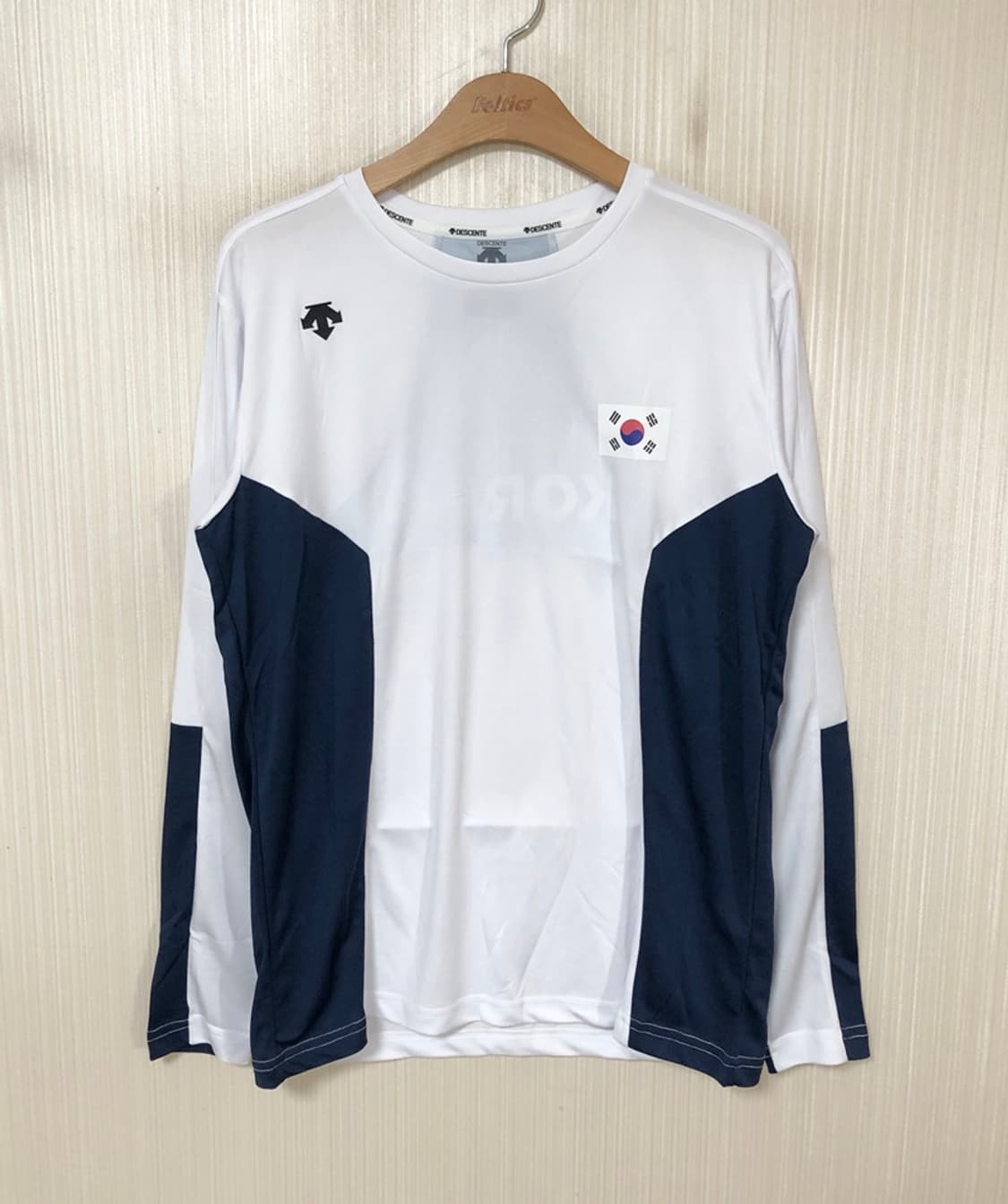 데상트국대 국대KOREA 국대트레이닝 긴팔티셔츠(흰) L(100) 상품이미지1