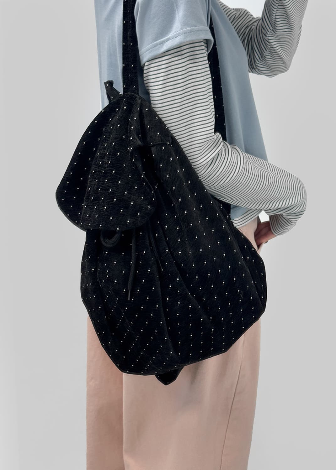 에이블리 지그재그 빈티지 모리걸 블랙 도트 스트링 백팩 모리 가방 상품이미지2