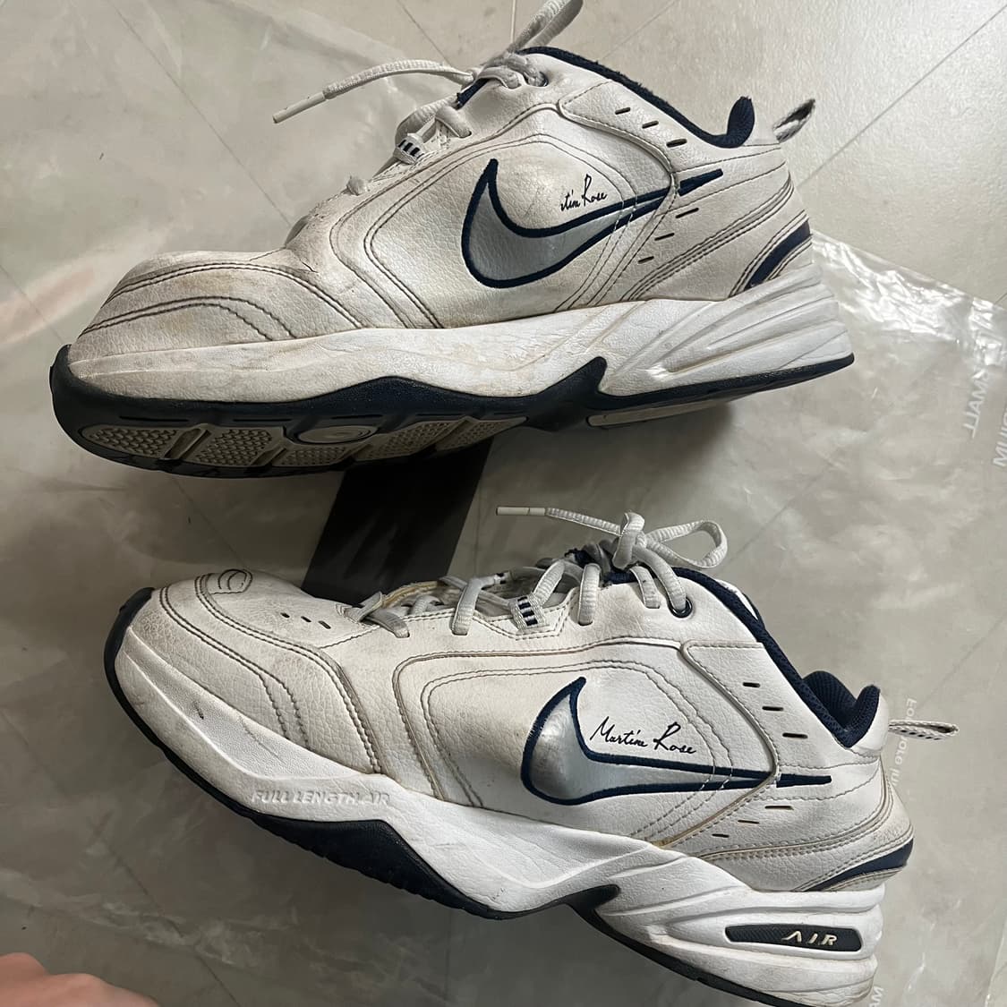 [280] 나이키 x 마틴로즈 에어모나크4 화이트 상품이미지3