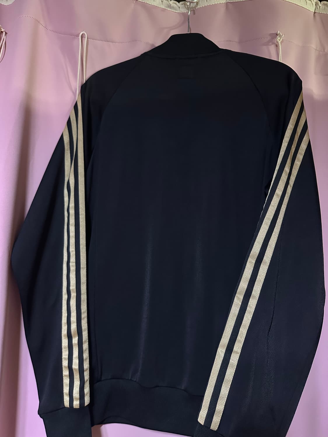 아디다스져지 아디다스 블랙 골드 파이어버드 슈퍼스타 검골 집업 트랙탑 상품이미지3