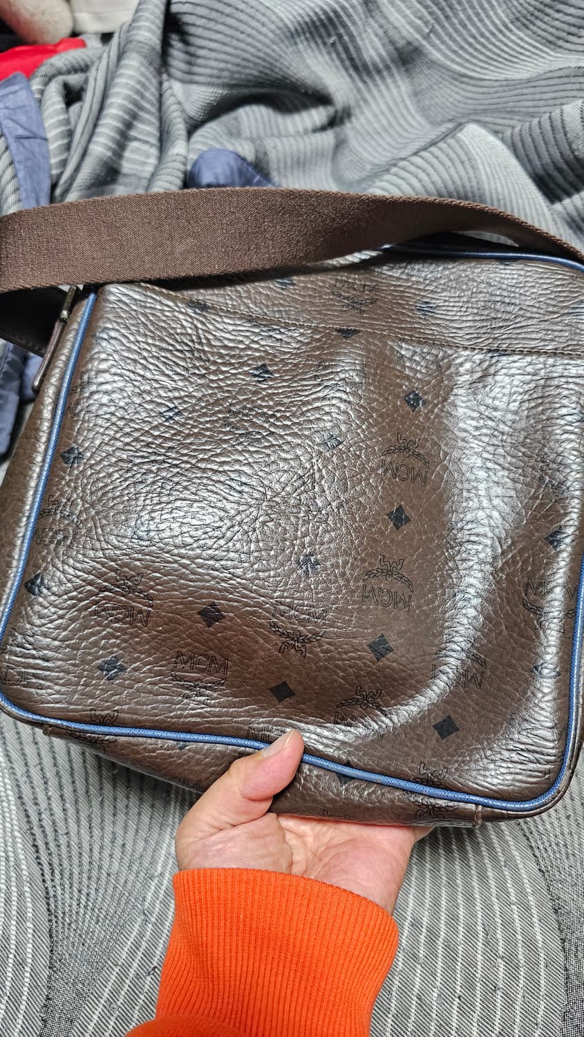 MCM의 시그니처 모노그램  크로스백 상품이미지3