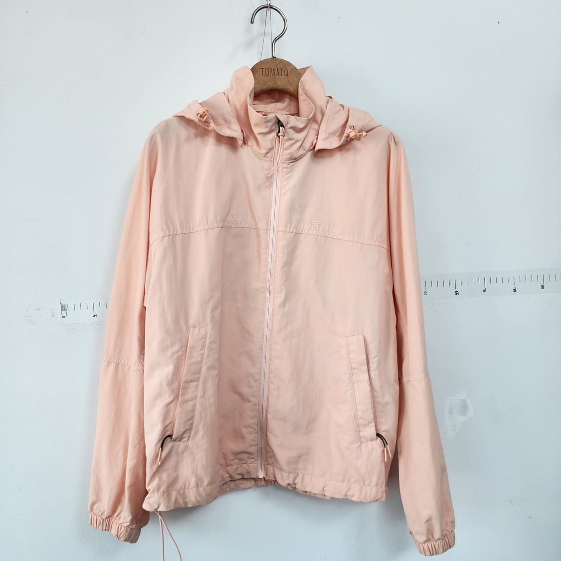네파 핑크색 바람막이 후드 자켓 상품이미지1