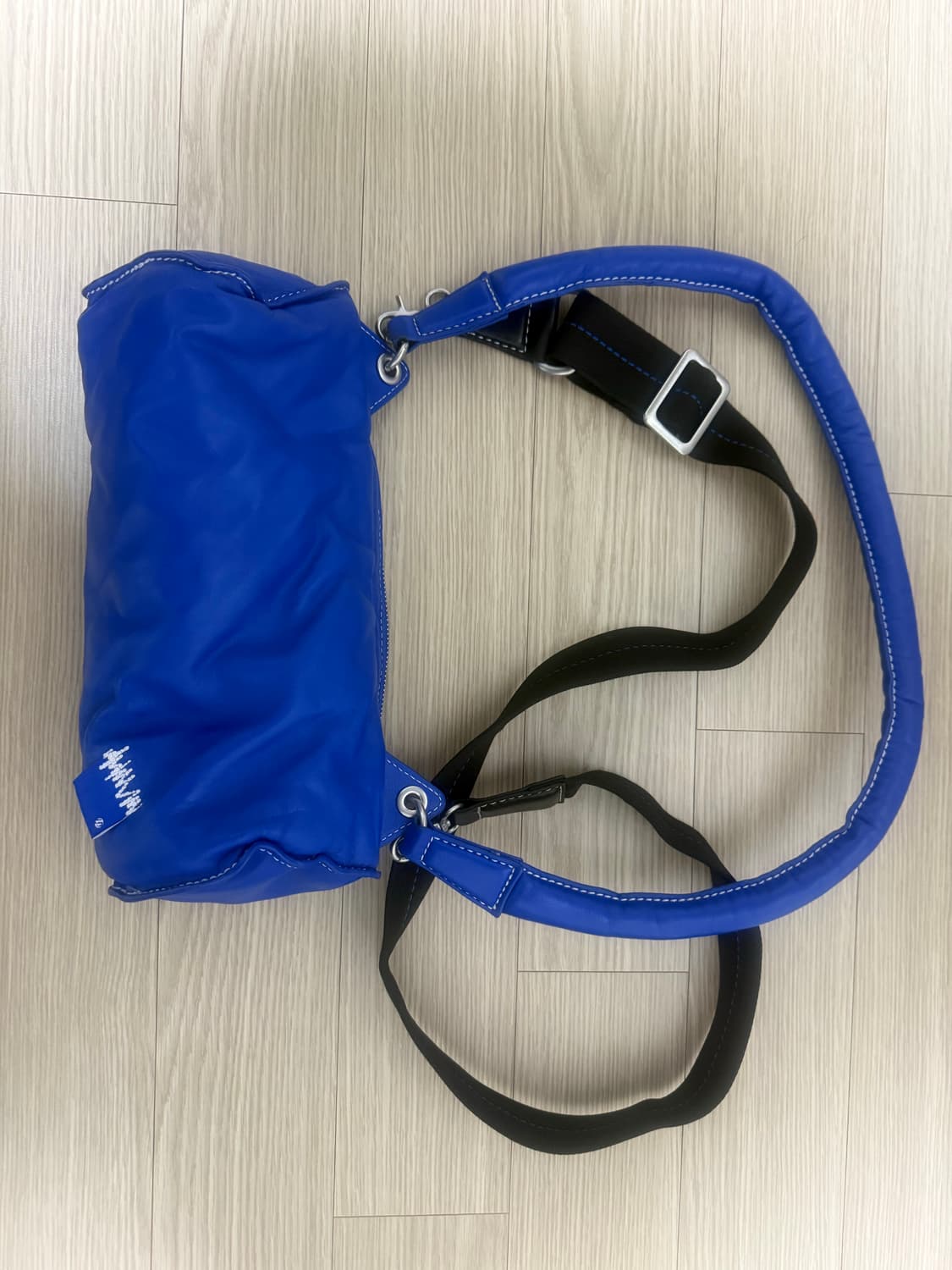 자라x아더에러 가방 상품이미지1