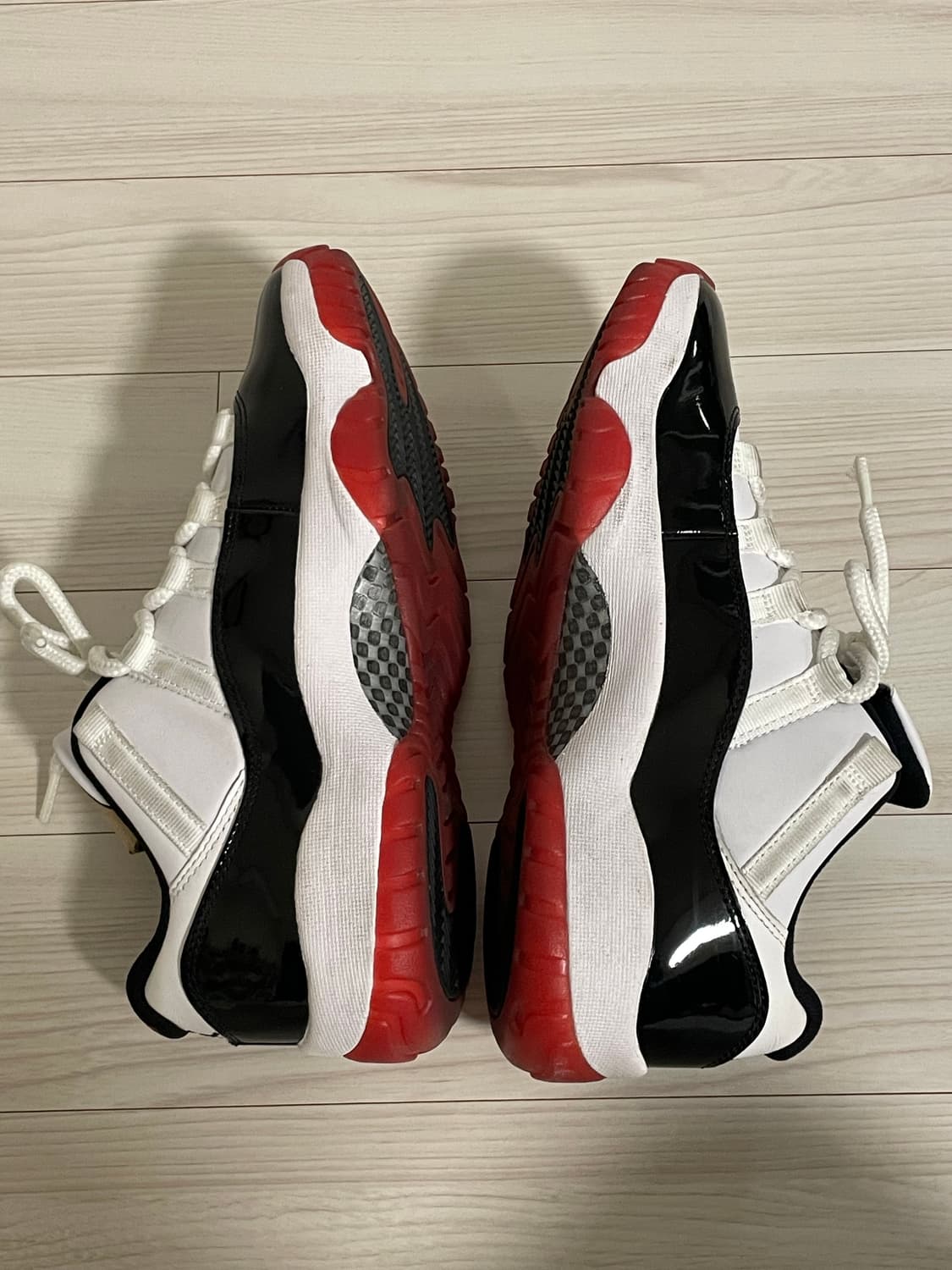 조던 11 레트로 로우 콩코드 브레드 255 상품이미지3