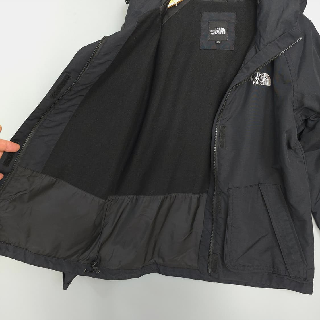 노스페이스 THE NORTH FACE 블랙 바람막이 자켓 85 상품이미지7