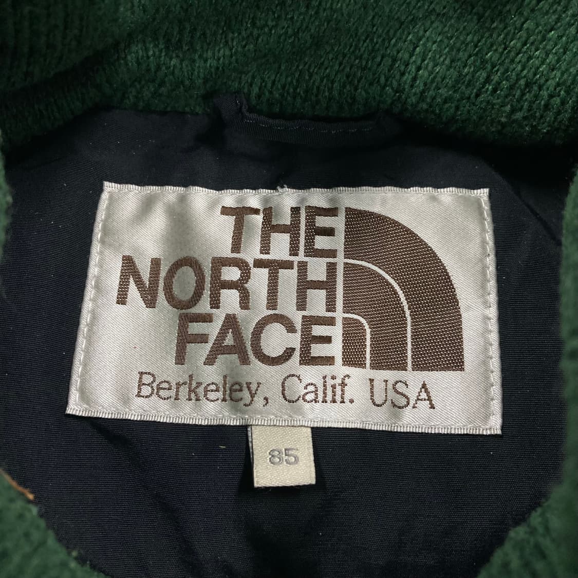 노스페이스 그린 컬러 700 눕시 덕다운 패딩 베스트 상품이미지3