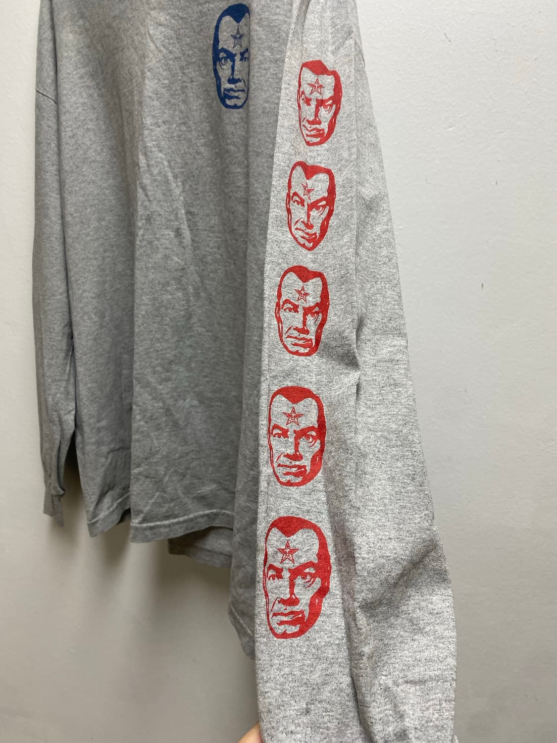 오베이 롱슬리브 “Obey is Watching You" 긴팔티 상품이미지4