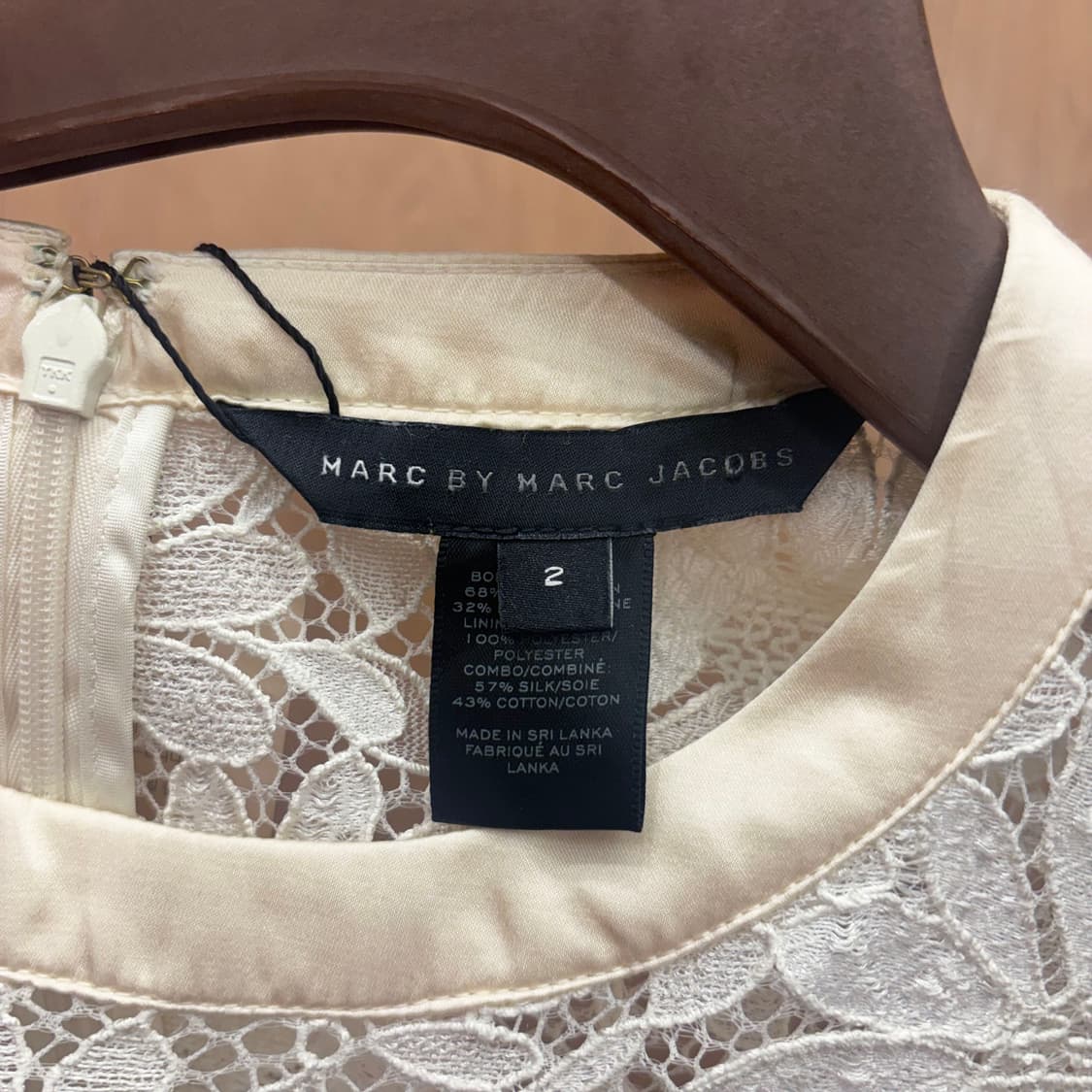 마크 제이콥스 미니 원피스 플라워 레이스 패턴 새틴 밑단 디테일 화이트 상품이미지7