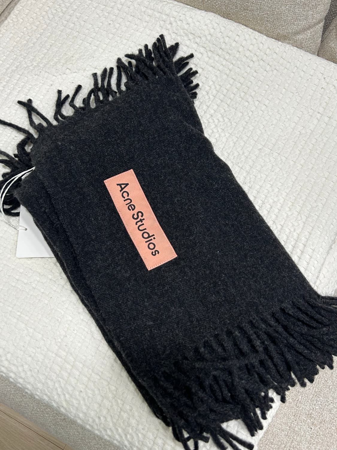 아크네스튜디오 머플러 상품이미지3