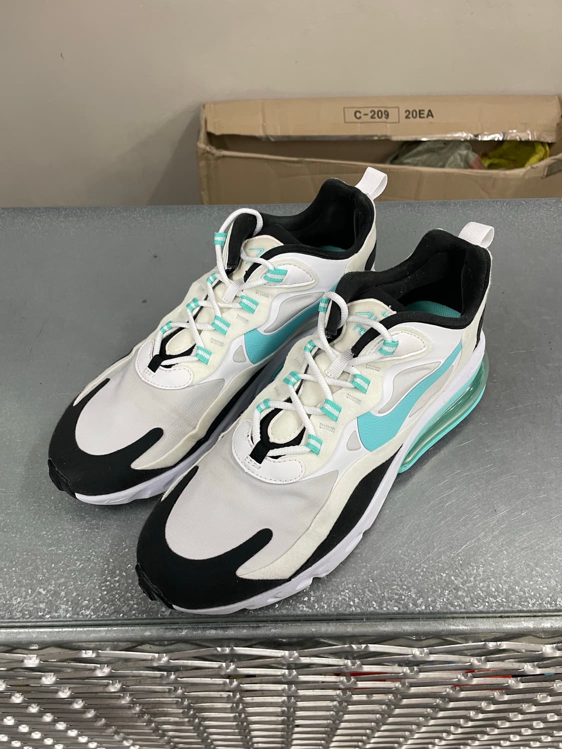 나이키 에어맥스 리액트 오로라 그린 270 상품이미지2