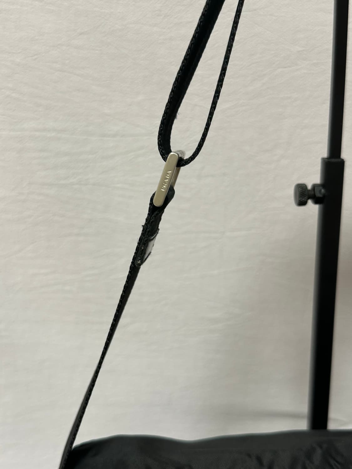 (컨디션굿)프라다 포코노 나일론 메신저백 버클 크로스백 주우재백 상품이미지4