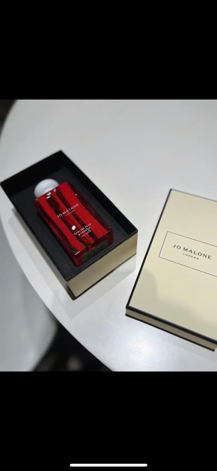 조말론 잉글리쉬 페어 앤 프리지아 100ml 크리스마스 에디션 한정판 상품이미지1