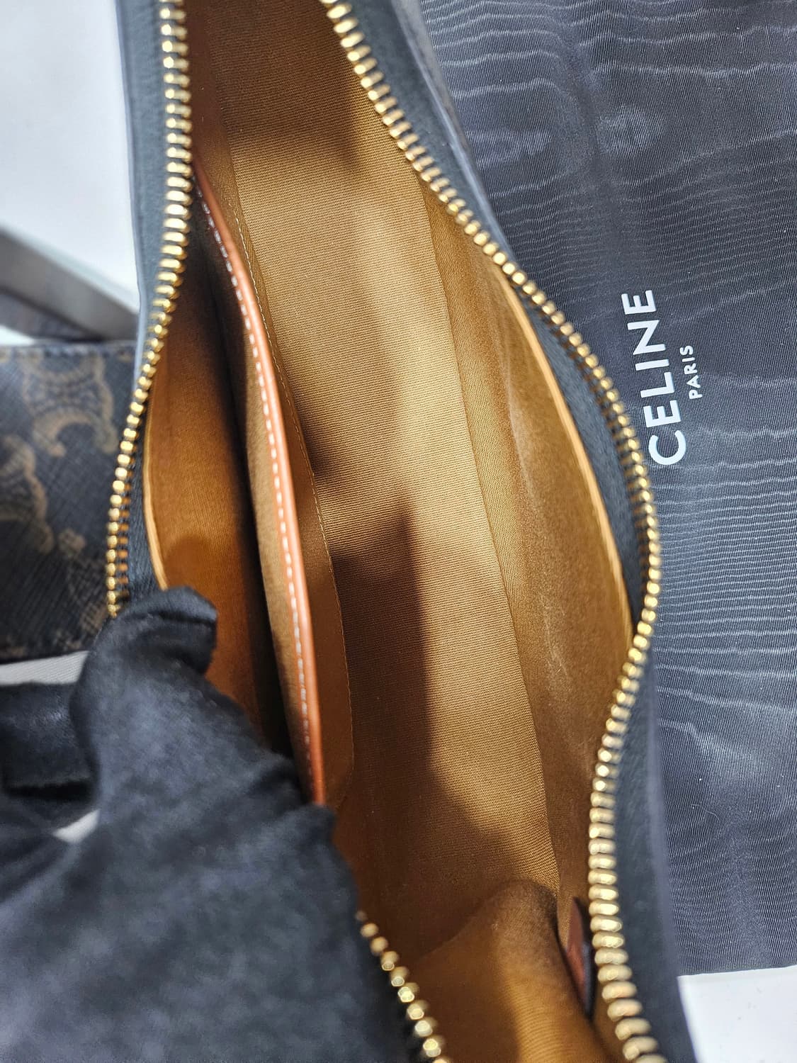 [정품]셀린느 미디엄 트리옹프 아바백 상품이미지7