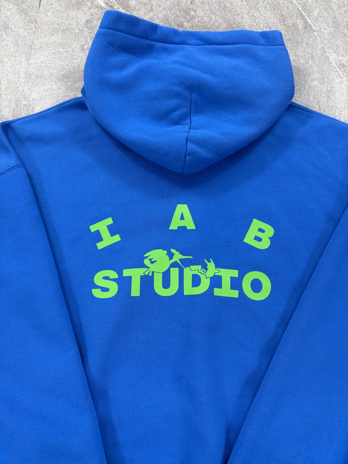 아이앱 스튜디오 x 포켓몬 후드티 상품이미지6