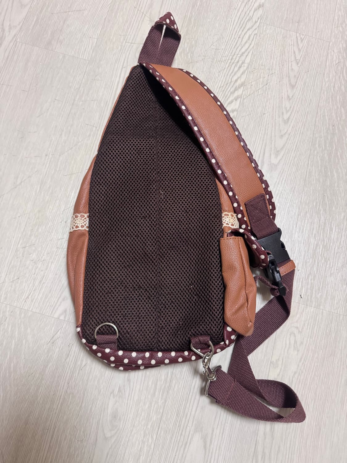 급전) 모리걸 모리가방 모리백 charm 라떼갸루 브라운 슬링백 상품이미지2