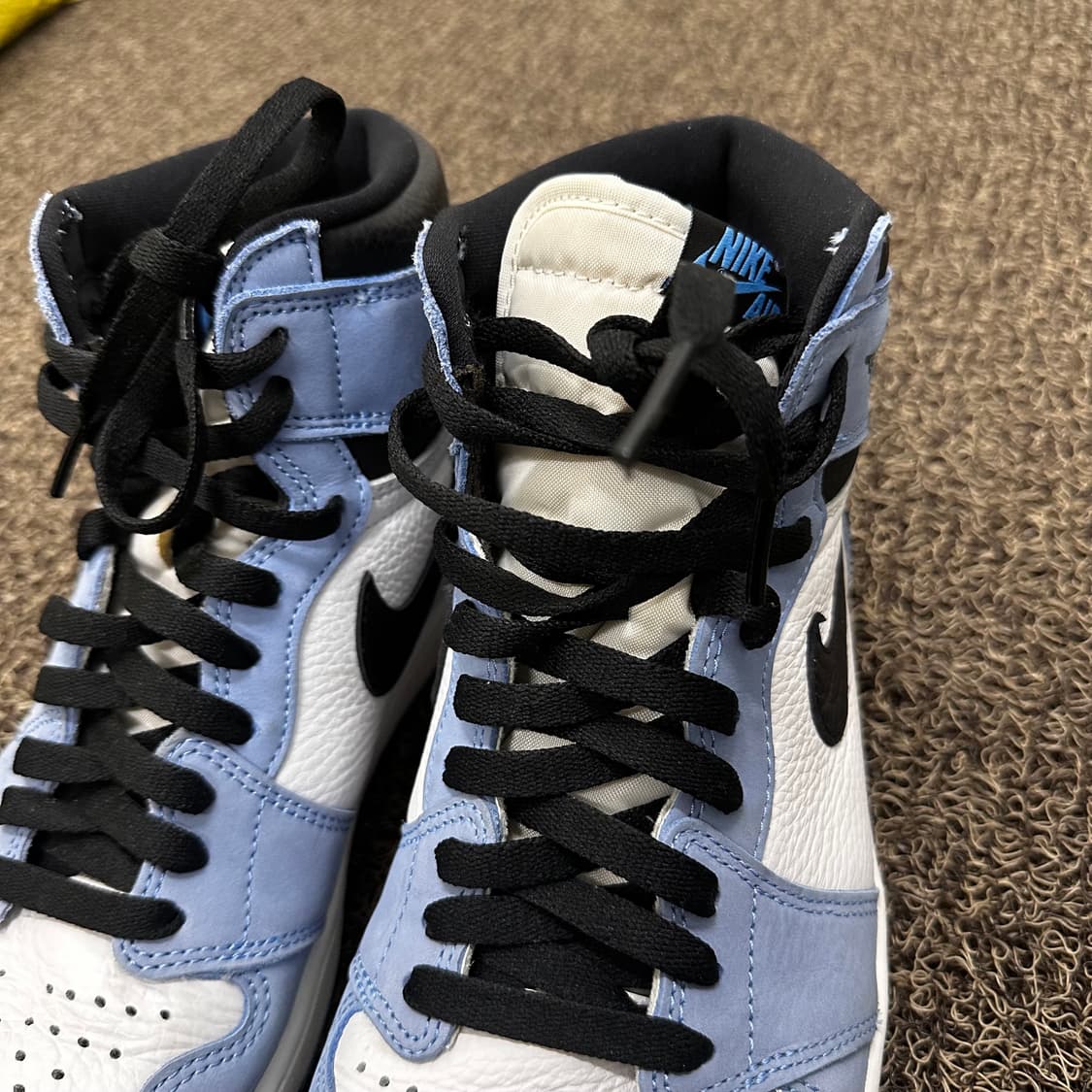 NIKE 나이키 조던1 레트로 하이 OG 유니버시티 블루 285 상품이미지2