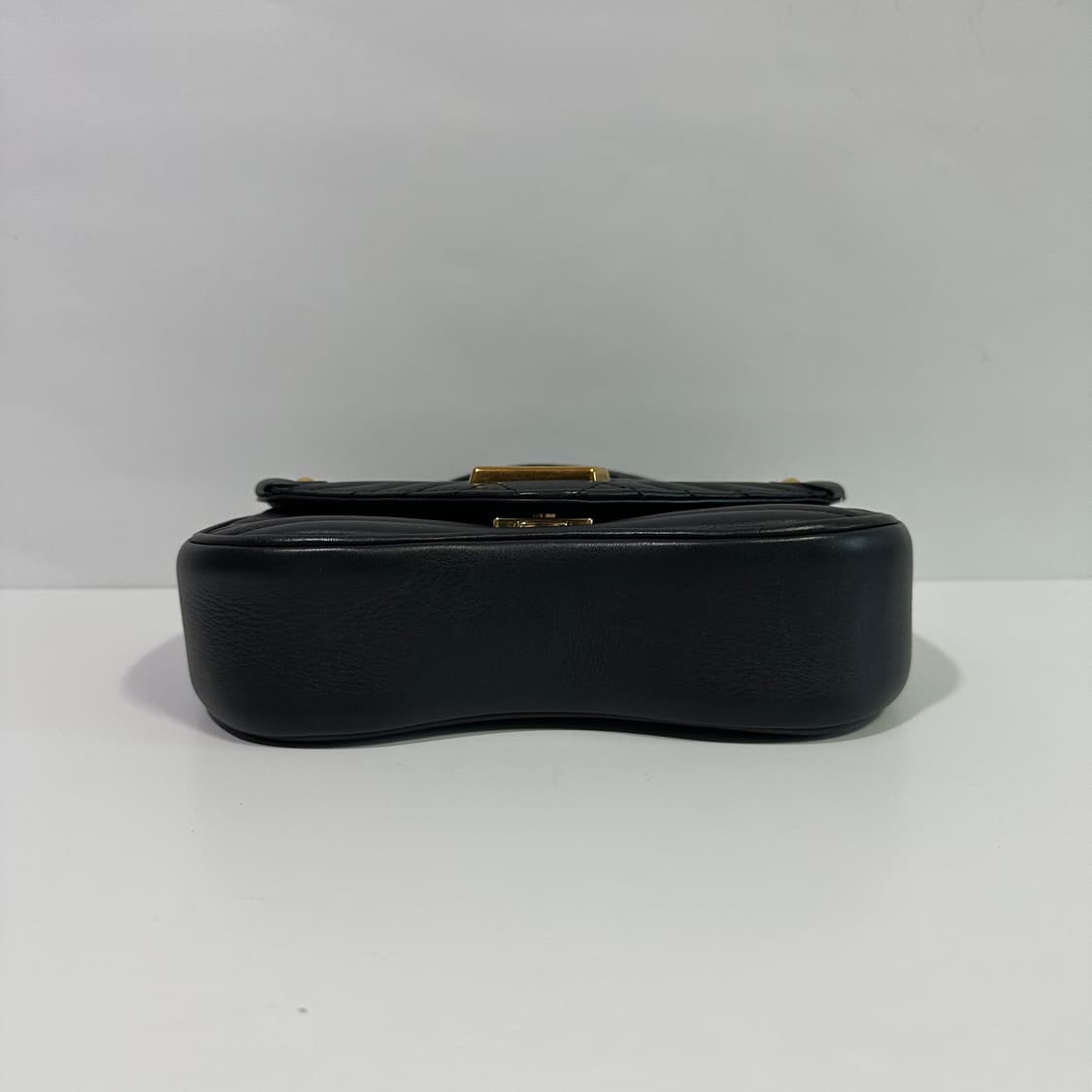 [풀구성] 루이비통 뉴웨이브 멀티포쉐트 체인 크로스백 상품이미지5