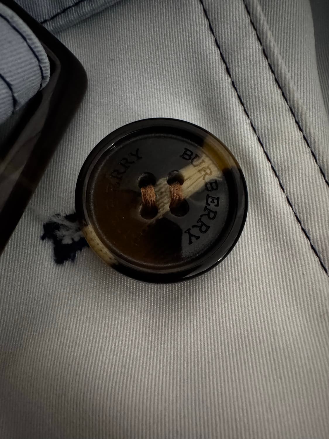 버버리 컬렉션라인 그라데이션 트렌치코트 상품이미지3