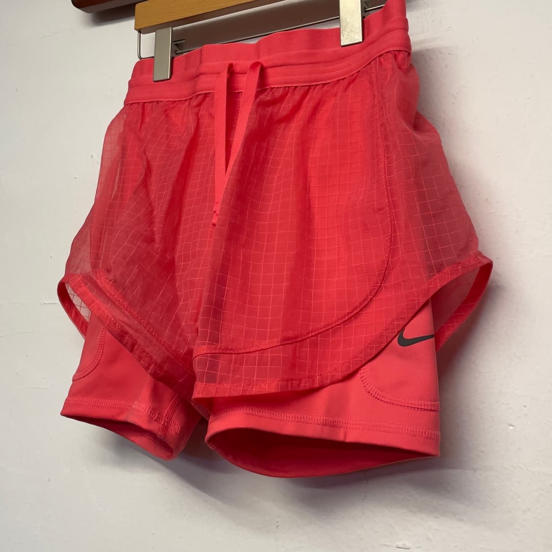 나이키 (우먼) 러닝 디비전 2 in 1 핑크 반바지   상품이미지2