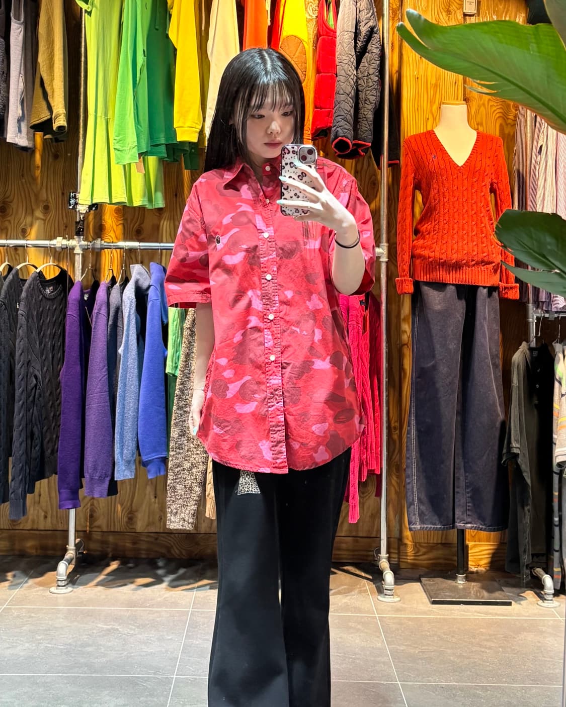 M A BATHING APE 베이프 미니 샤루 레드 카모 하프셔츠 상품이미지1