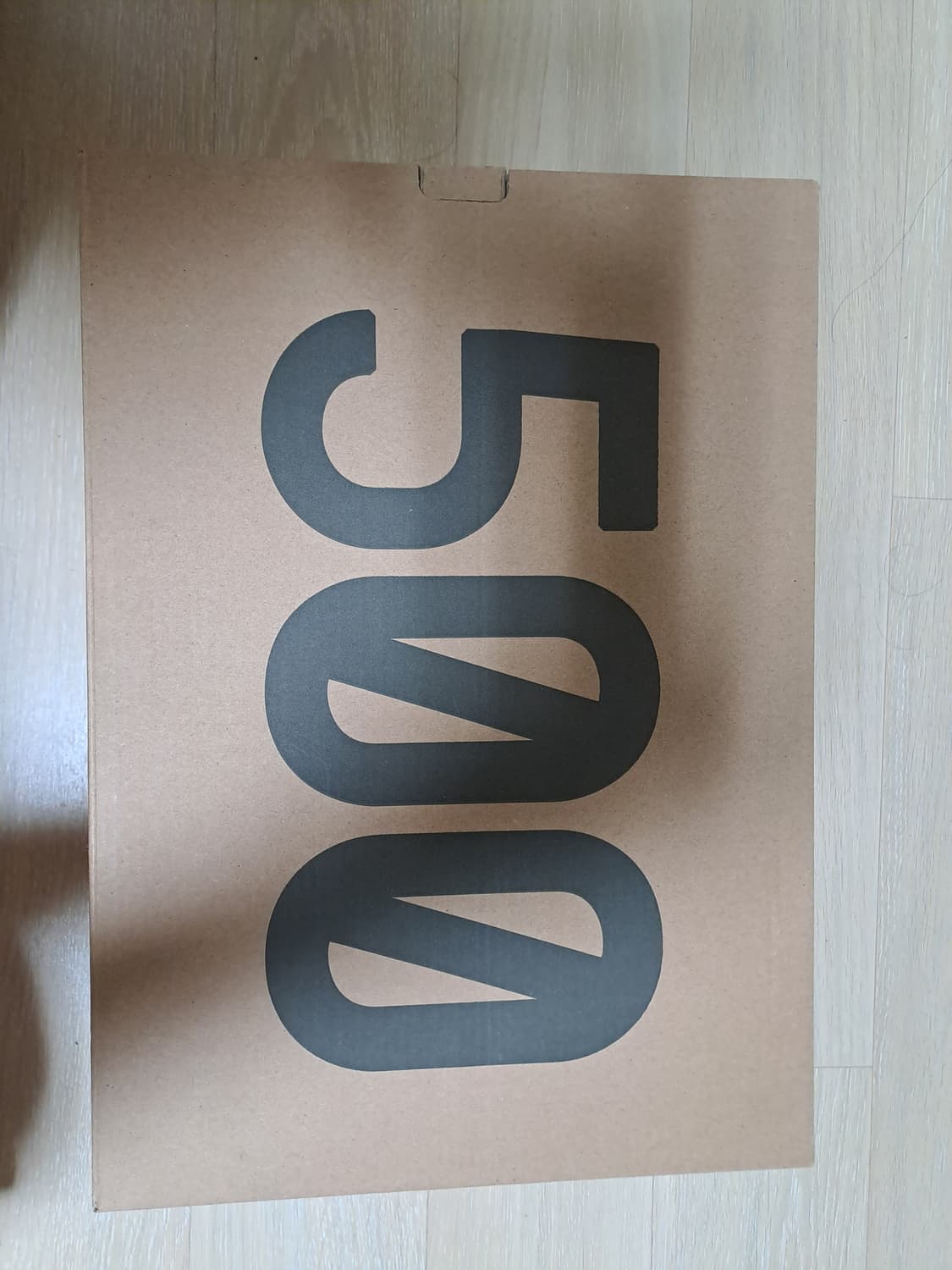 아디다스 이지 500 스톤 솔트 상품이미지1