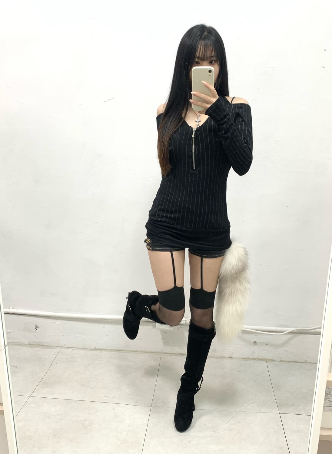 [LA*BUS] 오네갸루 실버 스트라이프 오프숄더 롱슬리브 상품이미지2