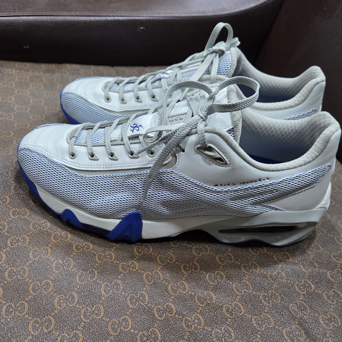 아식스x 키코 코스타디노브 상품이미지1