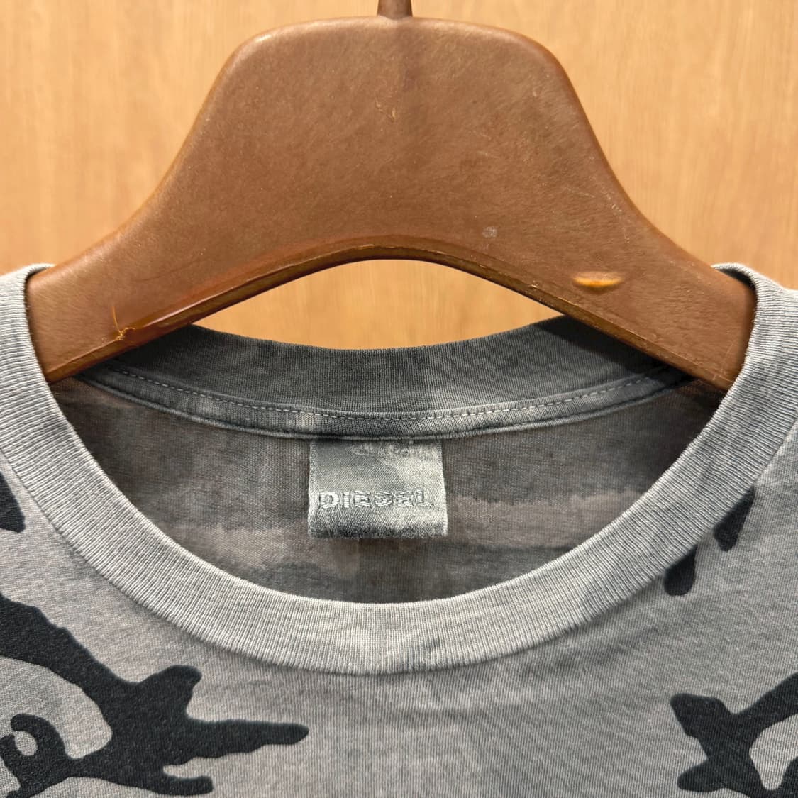 디젤 코튼 라운드넥 반팔 티셔츠 타이거 그래픽 로고 프린트 디테일 그레이 상품이미지6