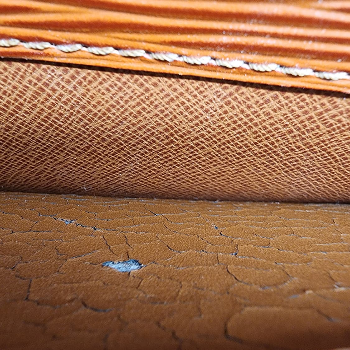 루이비통 에삐 세르비엣 콘세이에 서류가방 카멜 상품이미지9