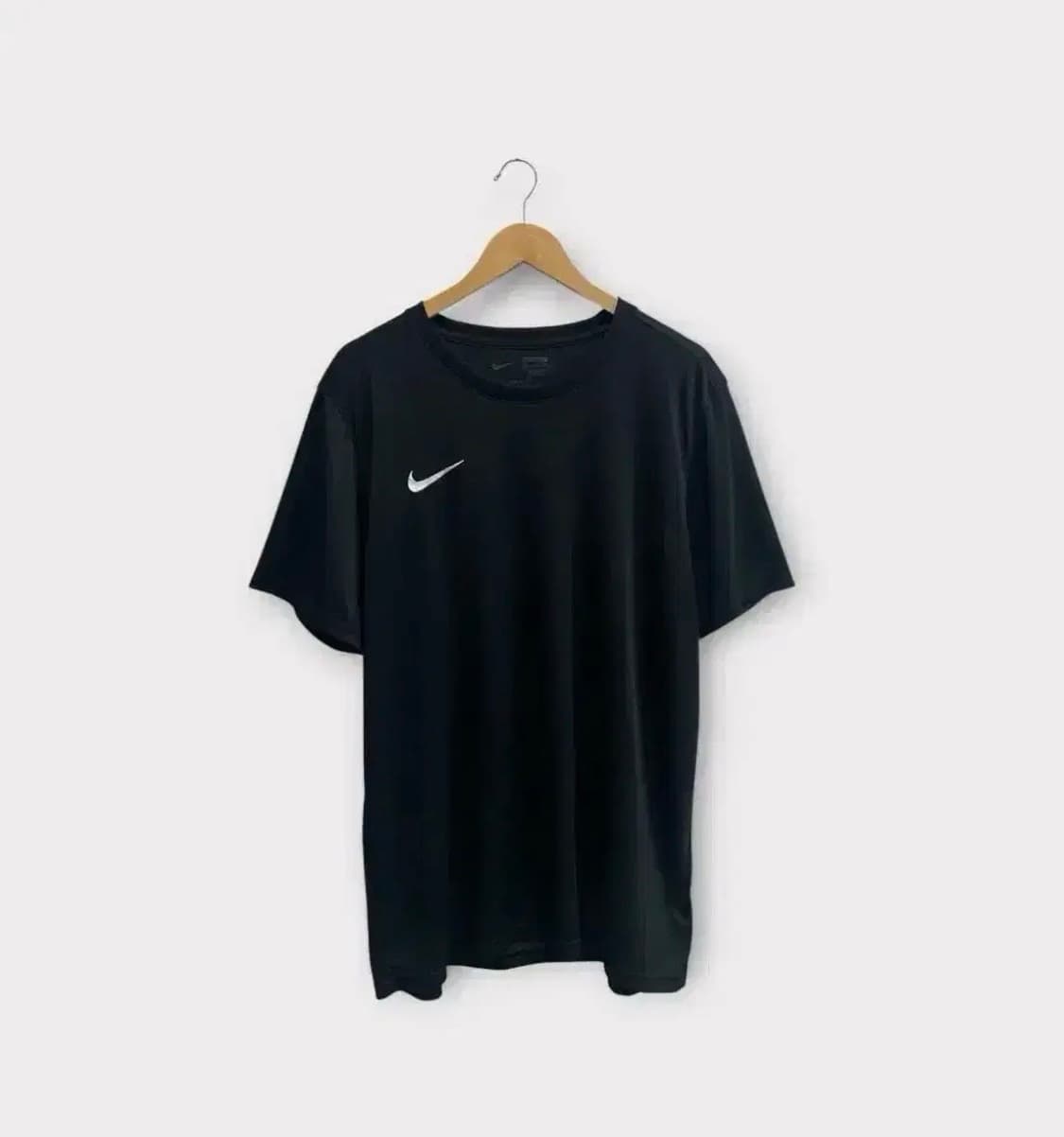 나이키 스우시 기능성 블랙 티셔츠 2XL 상품이미지1