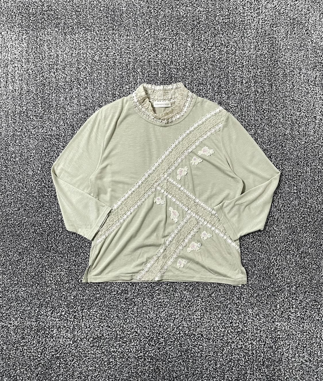 vinteちきゅ. 연두 레이스 로즈 롱 슬리브 긴팔티 모리걸 ꕤ*.° 상품이미지1